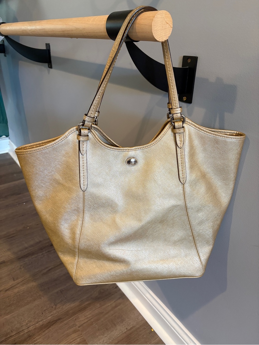 Coach gold metallic tote, excellent clean
